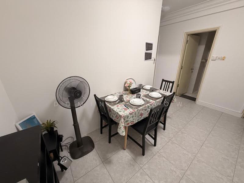 Emerald Park, 2 Indus Road, Alexandra / Commonwealth, Room Rental, 250 sqft, Condominium For Rent, by Dominik Chow, 500268004 - PropertyGuru.com.sg