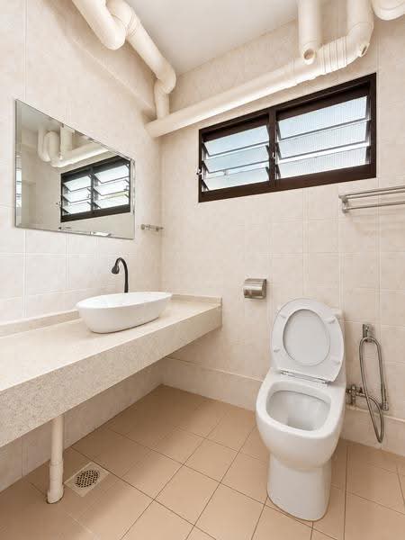 647 Jurong West Street 61, 647 Jurong West Street 61, Boon Lay / Jurong / Tuas, 4 Bedrooms, 1,292 sqft, HDB Flat For Sale, by Anthony Sentosa, 500268009 - Bathroom - PropertyGuru.com.sg