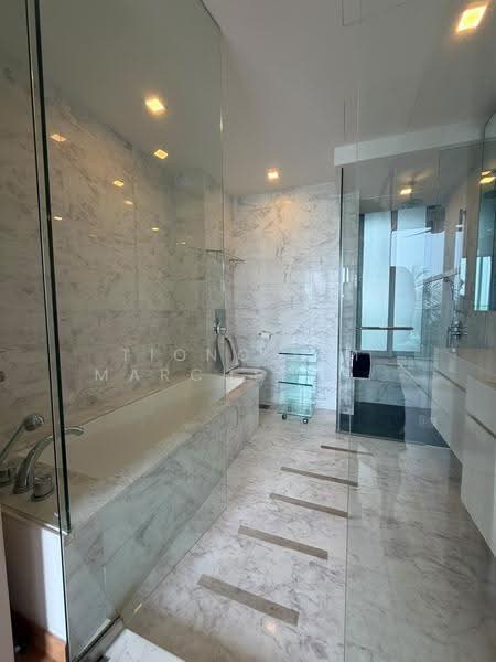 The Azure, 201 Ocean Drive, Harbourfront / Telok Blangah, 3 Bedrooms, 1,765 sqft, Condominium For Rent, by Tiong Lim Marcus Suaw, 500268017 - Bathroom - PropertyGuru.com.sg