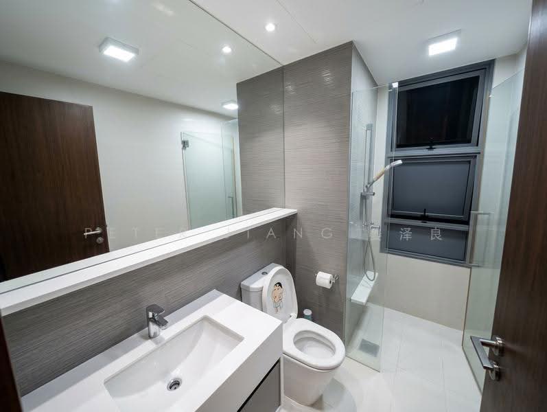H2O Residences, 32 Fernvale Link, Seletar / Yio Chu Kang, 2 Bedrooms, 753 sqft, Condominium For Sale, by Peter Jiang 姜泽良, 500268019 - Bathroom - PropertyGuru.com.sg