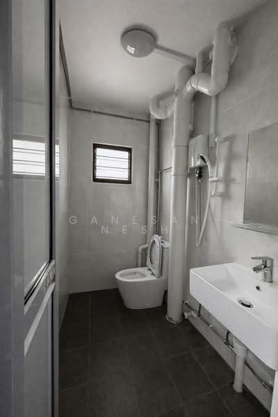 143 Petir Road, 143 Petir Road, Dairy Farm / Bukit Panjang / Choa Chu Kang, 2 Bedrooms, 786 sqft, HDB Flat For Rent, by Ganesan Nesh, 500268029 - Bathroom - PropertyGuru.com.sg