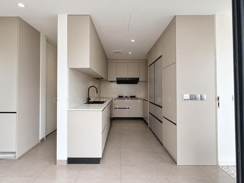 Changi grove, Mariam Close, Changi Airport / Changi Village, 6 Bedrooms, 7,126 sqft, Bungalow House For Sale, by EVON NG, 500268030 - Kitchen - PropertyGuru.com.sg