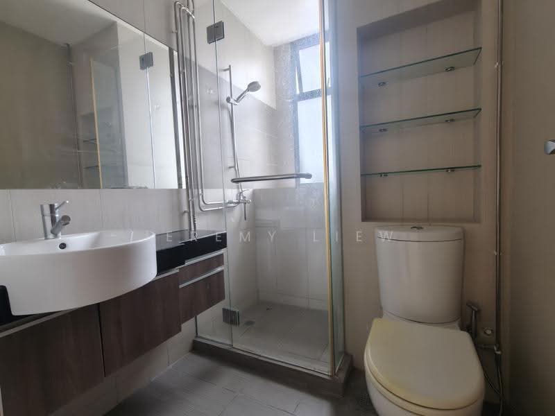 38 Amber, 38 Amber Rd, East Coast / Marine Parade, 2 Bedrooms, 893 sqft, Condominium For Rent, by Jeremy Liew, 500268032 - Bathroom - PropertyGuru.com.sg