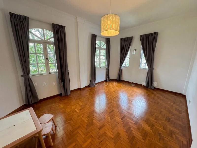 NASSIM BUNGALOW!! Regular, Wide-Frontage Plot!!, Nassim | Fernhill | Ladyhill | Orange Grove Road, Tanglin / Holland / Bukit Timah, 4 Bedrooms, 7,300 sqft, Bungalow House For Sale, by Martin Goh 吴伟楠, 500268043 - Living Room - PropertyGuru.com.sg
