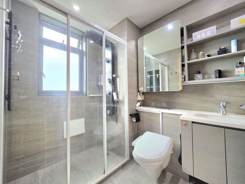 Hundred Palms Residences, 276 Yio Chu Kang Road, Hougang / Punggol / Sengkang, 3 Bedrooms, 1,055 sqft, Condominium For Sale, by Millie Tan, 500268045 - Bathroom - PropertyGuru.com.sg