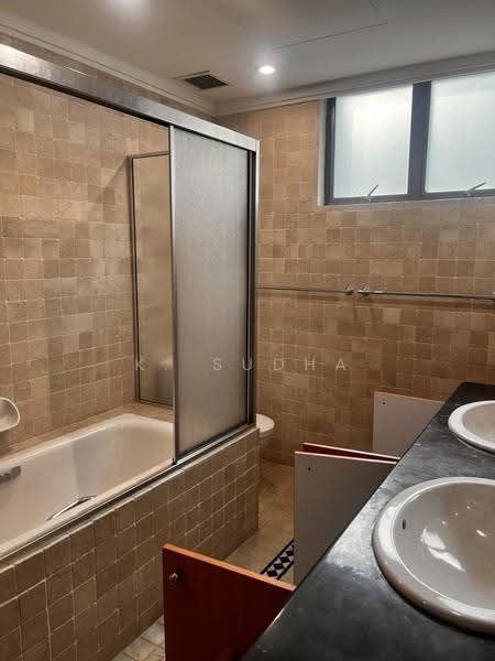 Parc Stevens, 21 Stevens Drive, Tanglin / Holland / Bukit Timah, 3 Bedrooms, 1,722 sqft, Condominium For Sale, by K. Sudha, 500268050 - Bathroom - PropertyGuru.com.sg