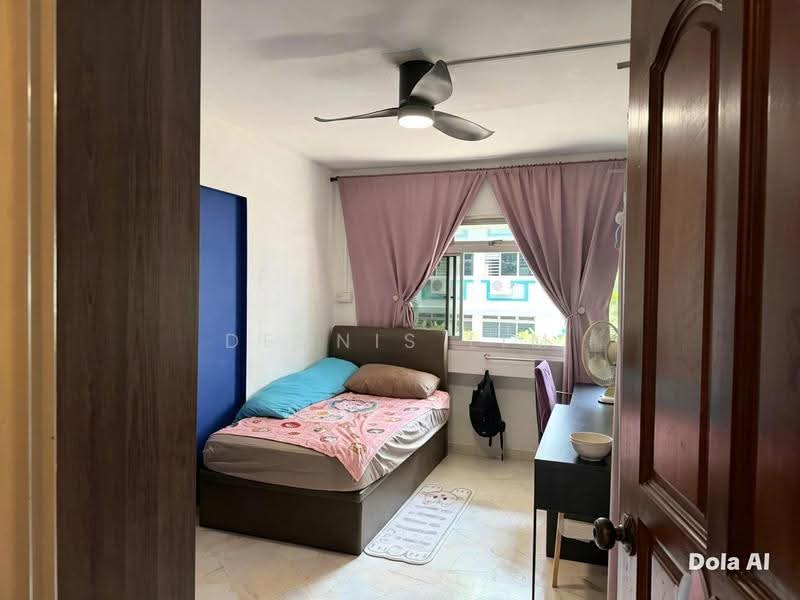 719 Pasir Ris Street 72, 719 Pasir Ris Street 72, Pasir Ris / Tampines, 4 Bedrooms, 1,367 sqft, HDB Flat For Sale, by Dennis Lim, 500268079 - Bedroom - PropertyGuru.com.sg