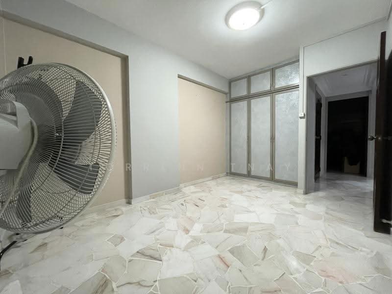 215 Pasir Ris Street 21, 215 Pasir Ris Street 21, Pasir Ris / Tampines, Room Rental, 159 sqft, HDB Flat For Rent, by Torrenn Tnay, 500268080 - Interior - PropertyGuru.com.sg