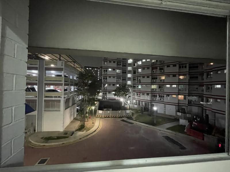 215 Pasir Ris Street 21, 215 Pasir Ris Street 21, Pasir Ris / Tampines, Room Rental, 159 sqft, HDB Flat For Rent, by Torrenn Tnay, 500268080 - Exterior - PropertyGuru.com.sg