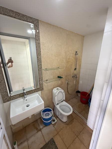 Rosewood, 13 Rosewood Drive, Admiralty / Woodlands, 2 Bedrooms, 1,012 sqft, Condominium For Rent, by Tony Kwek, 500268092 - Bathroom - PropertyGuru.com.sg