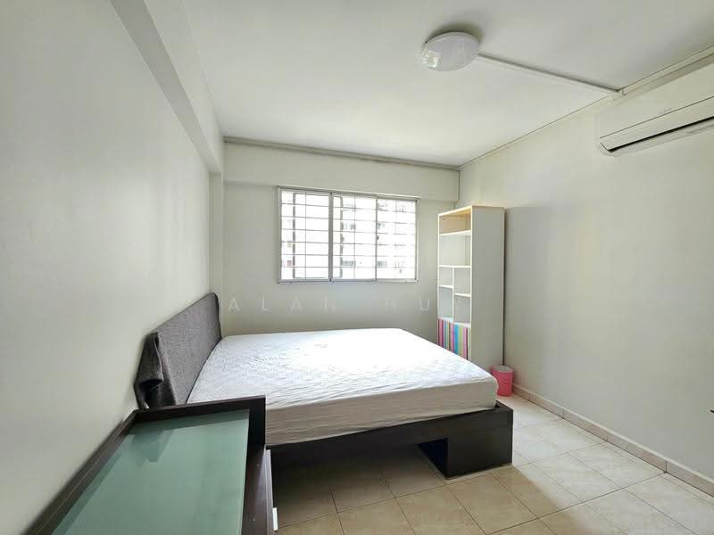 646 Yishun Street 61, 646 Yishun Street 61, Sembawang / Yishun, Room Rental, 200 sqft, HDB Flat For Rent, by Alan Huy, 500268123 - Bedroom - PropertyGuru.com.sg