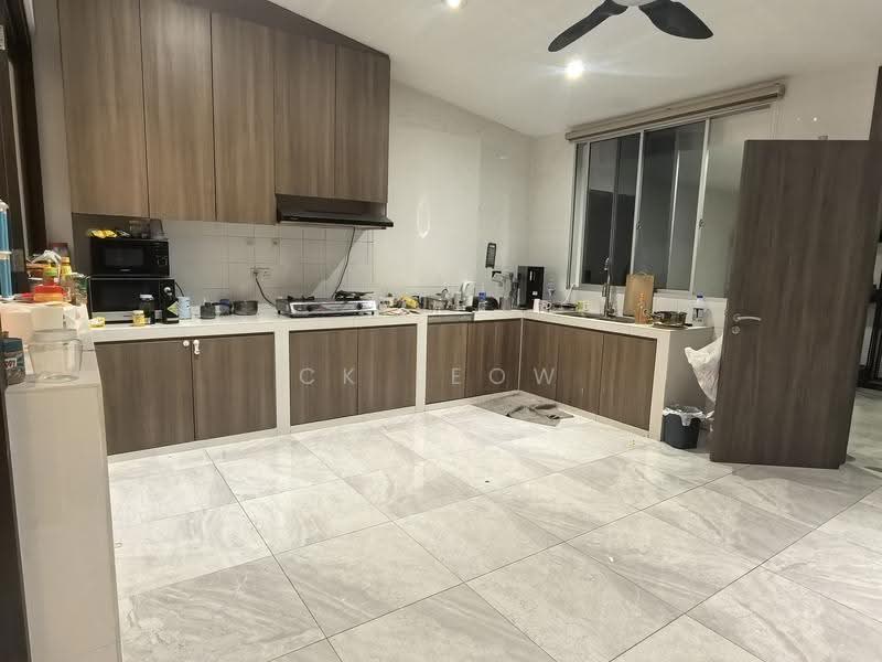 Bedok Road, Bedok Road, Bedok / Upper East Coast, 8 Bedrooms, 4,331 sqft, Corner Terrace For Rent, by CK Leow, 500268143 - Kitchen - PropertyGuru.com.sg
