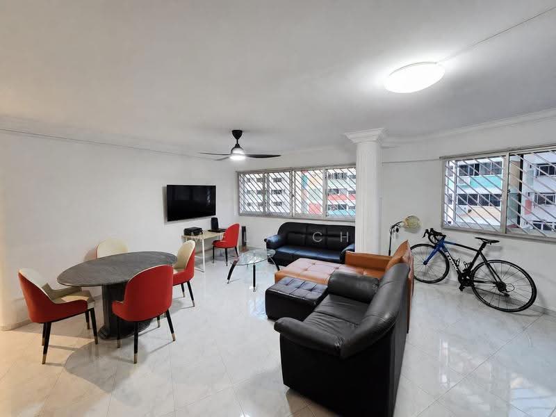 281 Choa Chu Kang Avenue 3, 281 Choa Chu Kang Avenue 3, Dairy Farm / Bukit Panjang / Choa Chu Kang, 3 Bedrooms, 1,141 sqft, HDB Flat For Sale, by Pamela Chin, 500268148 - Living Room - PropertyGuru.com.sg