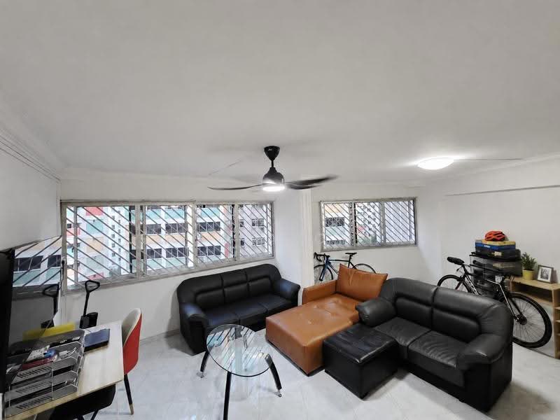 281 Choa Chu Kang Avenue 3, 281 Choa Chu Kang Avenue 3, Dairy Farm / Bukit Panjang / Choa Chu Kang, 3 Bedrooms, 1,141 sqft, HDB Flat For Sale, by Pamela Chin, 500268148 - Living Room - PropertyGuru.com.sg