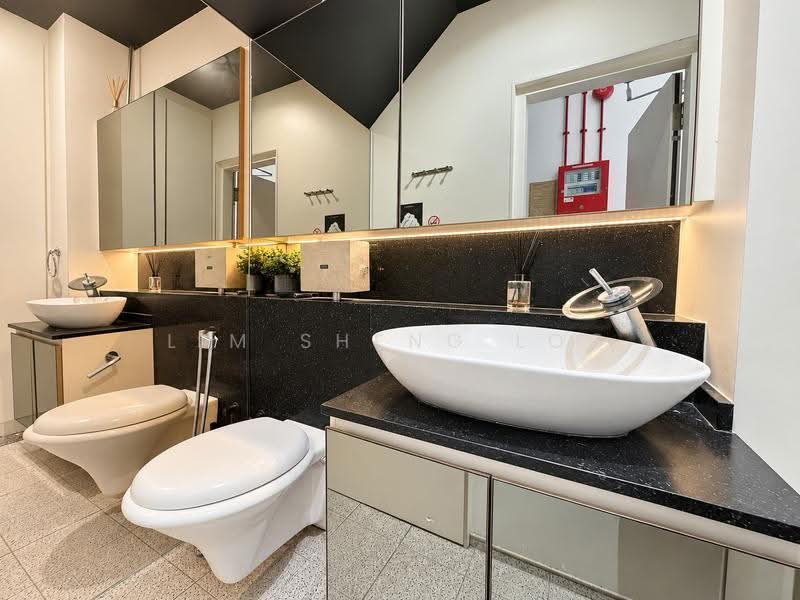 CAFE / RETAIL / LIFESTYLE / OFFICE, CHINATOWN / KEONG SAIK / KRETA AYER / BUKIT PASOH / CRAIG ROAD / NEIL ROAD, Chinatown / Tanjong Pagar, 1,067 sqft, Shop / Shophouse For Rent, by Lim Sheng Loo, 500268176 - Bathroom - CommercialGuru.com.sg