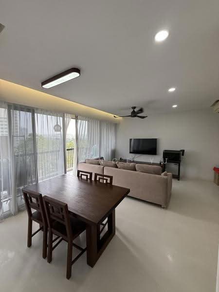 Austville Residences, 11 Sengkang East Avenue, Hougang / Punggol / Sengkang, 4 Bedrooms, 1,152 sqft, Condominium For Sale, by Cadence Yu, 500268179 - Living Room - PropertyGuru.com.sg