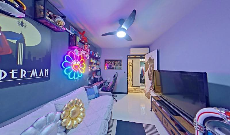 293D Bukit Batok Street 21, 293D Bukit Batok Street 21, Dairy Farm / Bukit Panjang / Choa Chu Kang, 3 Bedrooms, 1,001 sqft, HDB Flat For Sale, by Waty Zin, 500268195 - Living Room - PropertyGuru.com.sg