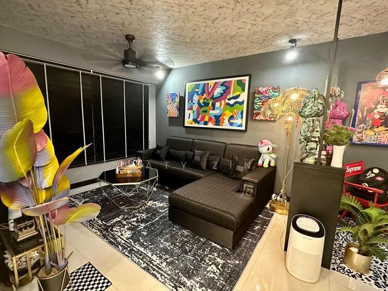 293D Bukit Batok Street 21, 293D Bukit Batok Street 21, Dairy Farm / Bukit Panjang / Choa Chu Kang, 3 Bedrooms, 1,001 sqft, HDB Flat For Sale, by Waty Zin, 500268195 - Living Room - PropertyGuru.com.sg