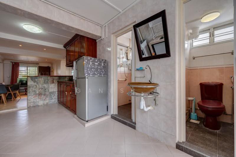 8 Marine Terrace, 8 Marine Terrace, East Coast / Marine Parade, Room Rental, 200 sqft, HDB Flat For Rent, by Ganesh ., 500268208 - Kitchen - PropertyGuru.com.sg
