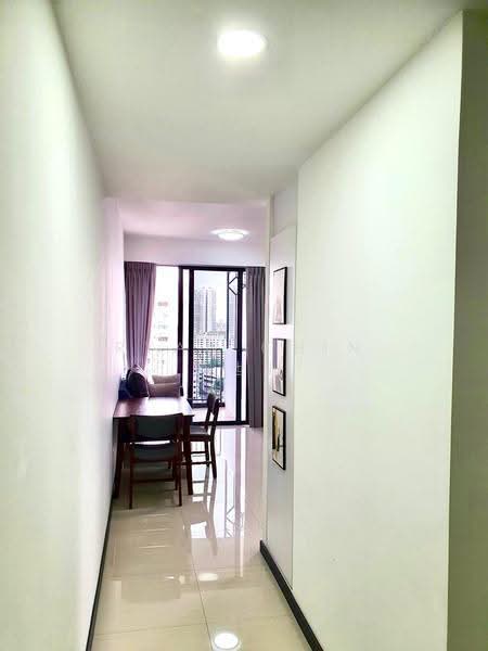 Gem Residences, Balestier / Toa Payoh, 1 Bedroom, 484 sqft, Condominium For Sale, by Ryan Chin 陈世川, 500268212 - Corridor - PropertyGuru.com.sg
