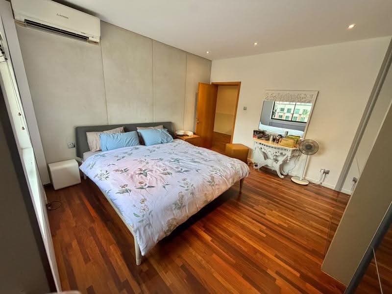 Balmoral Point, 23 Balmoral Road, Tanglin / Holland / Bukit Timah, Room Rental, 350 sqft, Apartment For Rent, by Delphine Chan, 500268250 - Bedroom - PropertyGuru.com.sg