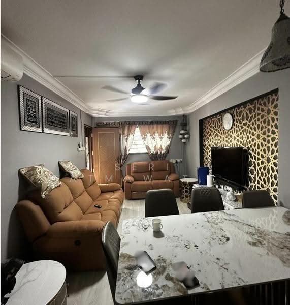 629 Yishun Street 61, 629 Yishun Street 61, Sembawang / Yishun, 2 Bedrooms, 785 sqft, HDB Flat For Sale, by Seri Fatmawati Binte Hambali, 500268268 - Living Room - PropertyGuru.com.sg