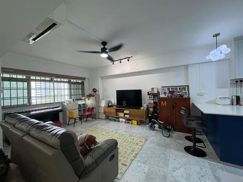 571 Pasir Ris Street 53, 571 Pasir Ris Street 53, Pasir Ris / Tampines, 3 Bedrooms, 1,173 sqft, HDB Flat For Sale, by Dennis Lim, 500268269 - Living Room - PropertyGuru.com.sg