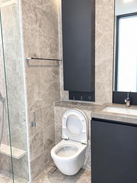Skysuites @ Anson, 8 Enggor Street, Chinatown / Tanjong Pagar, 3 Bedrooms, 958 sqft, Condominium For Rent, by Shirley Seng, 500268276 - Bathroom - PropertyGuru.com.sg