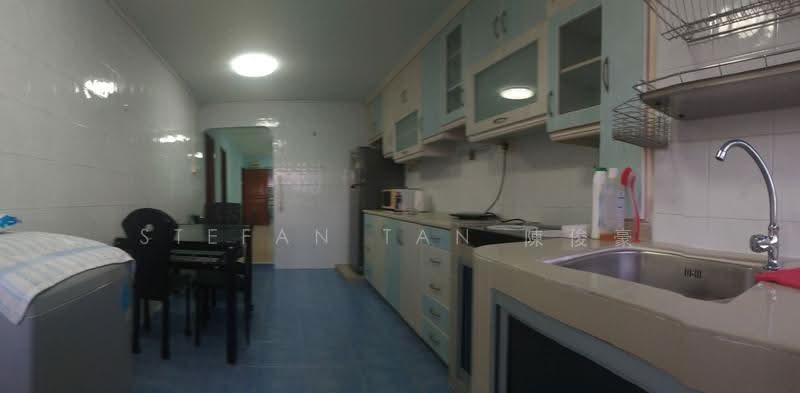 230 Serangoon Avenue 4, 230 Serangoon Avenue 4, Hougang / Punggol / Sengkang, 2 Bedrooms, 721 sqft, HDB Flat For Rent, by Stefan Tan 陳俊豪, 500268278 - Kitchen - PropertyGuru.com.sg