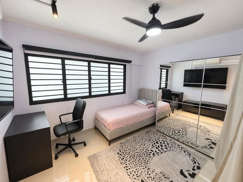 409 Jurong West Street 42, 409 Jurong West Street 42, Boon Lay / Jurong / Tuas, 4 Bedrooms, 1,593 sqft, HDB Flat For Sale, by John Tan 奕欣, 500268281 - Bedroom - PropertyGuru.com.sg