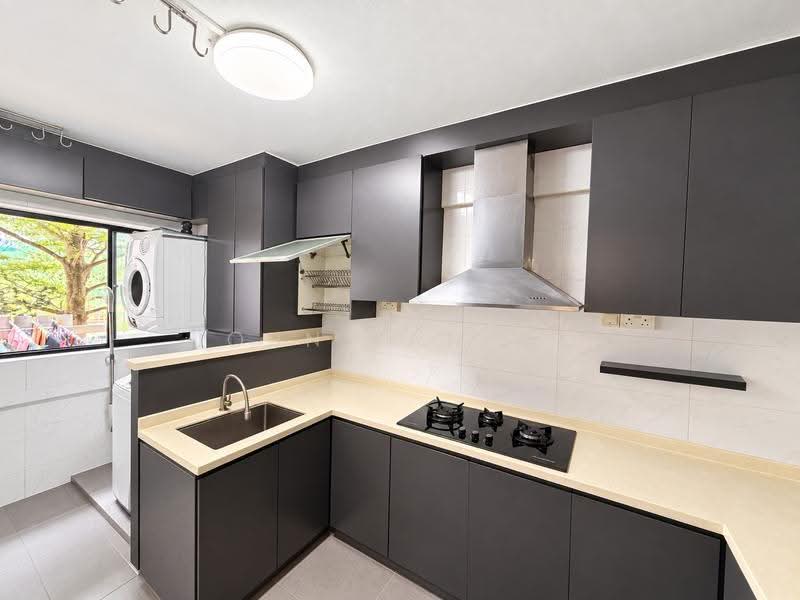 409 Jurong West Street 42, 409 Jurong West Street 42, Boon Lay / Jurong / Tuas, 4 Bedrooms, 1,593 sqft, HDB Flat For Sale, by John Tan 奕欣, 500268281 - Kitchen - PropertyGuru.com.sg