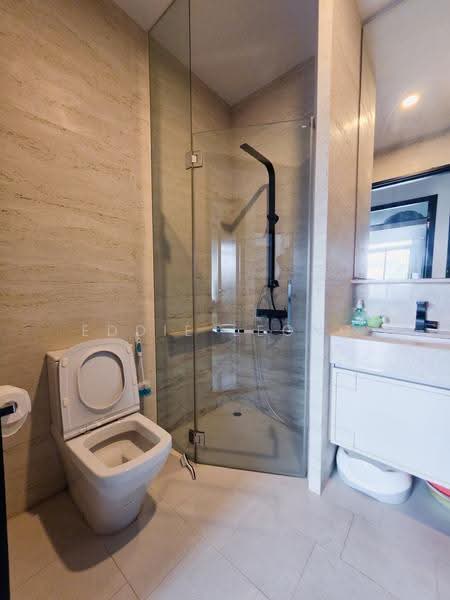 The Asana, 17 Queen's Road, Tanglin / Holland / Bukit Timah, 2 Bedrooms, 764 sqft, Condominium For Sale, by Eddie Leong, 500268293 - Bathroom - PropertyGuru.com.sg
