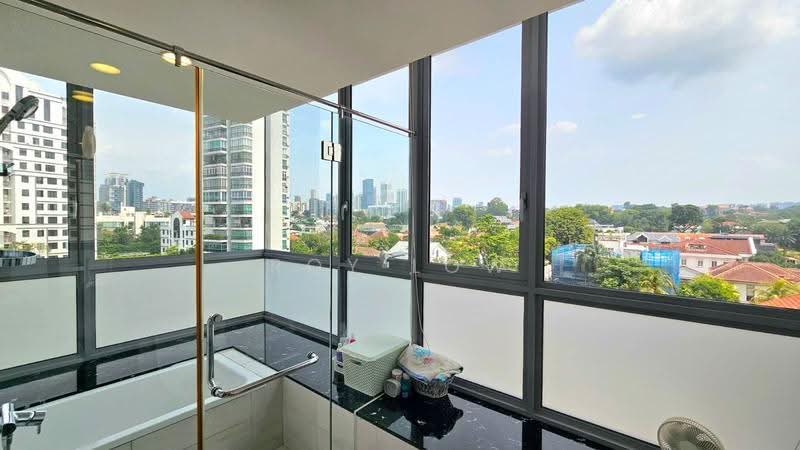 UNDERVALUED D10 Bukit Timah, FREEHOLD, 4bed 4bath 1helper Condo, Stevens Botanic MRT, SCGS, Raffles, Tanglin / Holland / Bukit Timah, 4 Bedrooms, 1,841 sqft, Condominium For Sale, by Roy Low, 500268306 - Bathroom - PropertyGuru.com.sg