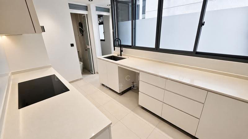 Twin Fountains, 15 Woodlands Avenue 6, Admiralty / Woodlands, 3 Bedrooms, 1,119 sqft, Condominium For Rent, by Lawrence Teo (赵世廷), 500268309 - Kitchen - PropertyGuru.com.sg