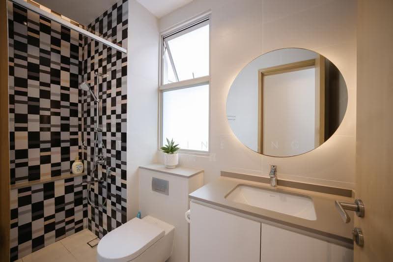 Tierra Vue, 36 Saint Patrick's Road, East Coast / Marine Parade, 4 Bedrooms, 2,067 sqft, Condominium For Sale, by Katherine Ang 洪佩真, 500268317 - Bathroom - PropertyGuru.com.sg