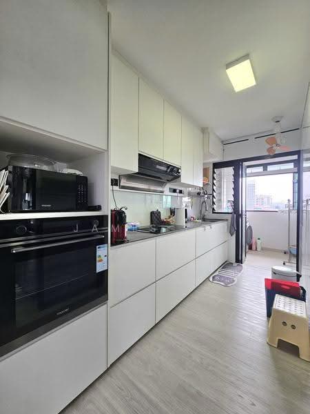 413A Northshore Drive, 413A Northshore Drive, Hougang / Punggol / Sengkang, 3 Bedrooms, 1,011 sqft, HDB Flat For Sale, by James Yeo, 500268337 - Kitchen - PropertyGuru.com.sg