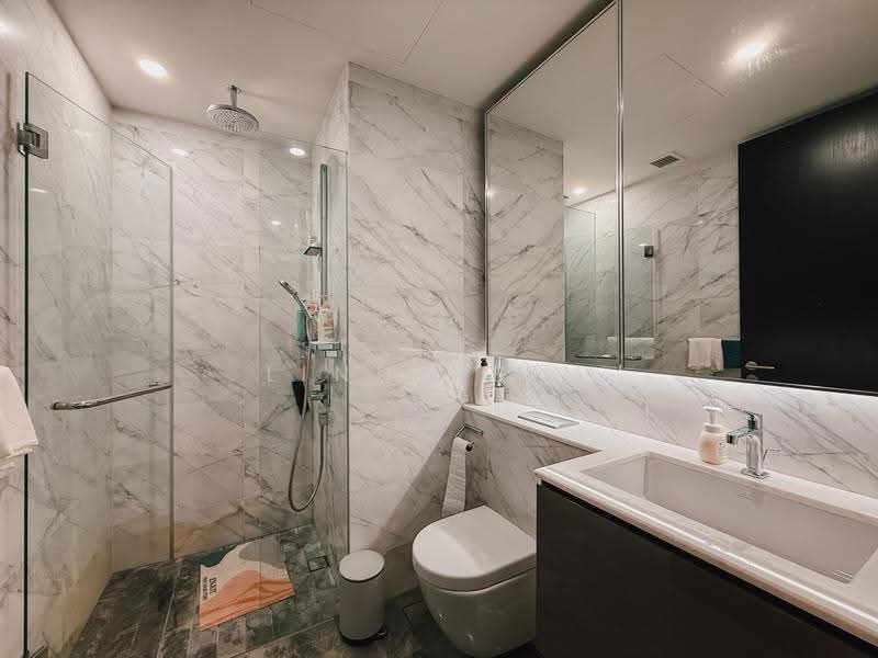 Midtown Bay, 120 Beach Road, Beach Road / Bugis / Rochor, 1 Bedroom, 409 sqft, Condominium For Sale, by Linda Sim, 500268347 - Bathroom - PropertyGuru.com.sg