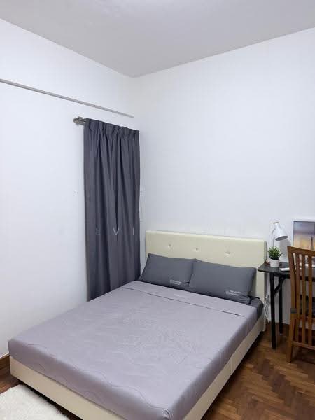 The Anchorage, 370E Alexandra Road, Alexandra / Commonwealth, Room Rental, 200 sqft, Condominium For Rent, by Kelvin Chin, 500268351 - Bedroom - PropertyGuru.com.sg