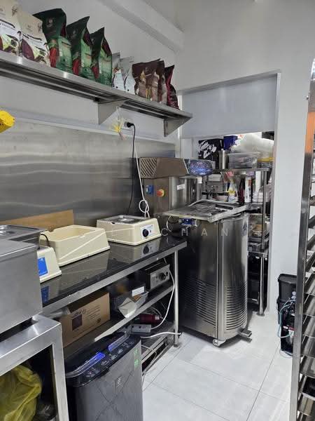 454 Race Course Road, 454 Race Course Road, Farrer Park / Serangoon Rd, 1,000 sqft, Shop / Shophouse For Rent, by Jill Chan, 500268362 - Kitchen - CommercialGuru.com.sg