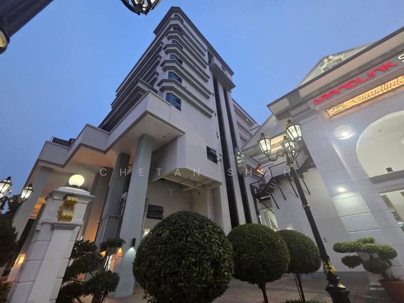 Grandlink Square, 511 Guillemard Road, Eunos / Geylang / Paya Lebar, 204 sqft, Mall Shop For Sale, by Chetan Shah, 500268372 - Exterior - CommercialGuru.com.sg