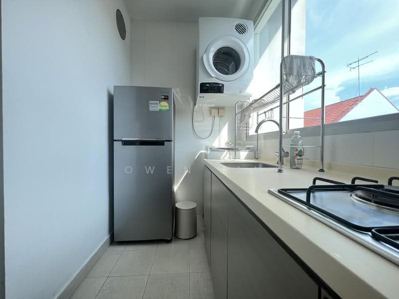 JC Residence, 3 Joo Chiat Lane, East Coast / Marine Parade, 1 Bedroom, 463 sqft, Apartment For Sale, by Owen Tan, 500268373 - Kitchen - PropertyGuru.com.sg