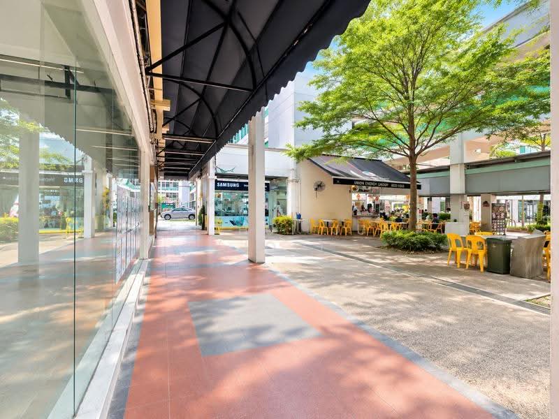 Jurong Gateway, 131 Jurong Gateway Road, Boon Lay / Jurong / Tuas, 1,184 sqft, Shop / Shophouse For Rent, by Lee Hui Jun (Joy), 500268374 - Exterior - CommercialGuru.com.sg