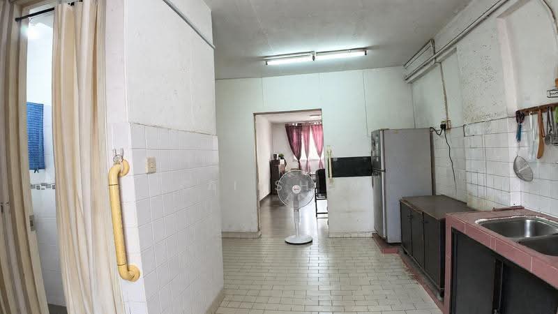 408 Tampines Street 41, 408 Tampines Street 41, Pasir Ris / Tampines, 2 Bedrooms, 732 sqft, HDB Flat For Sale, by CAI SHEN, 500268377 - Kitchen - PropertyGuru.com.sg