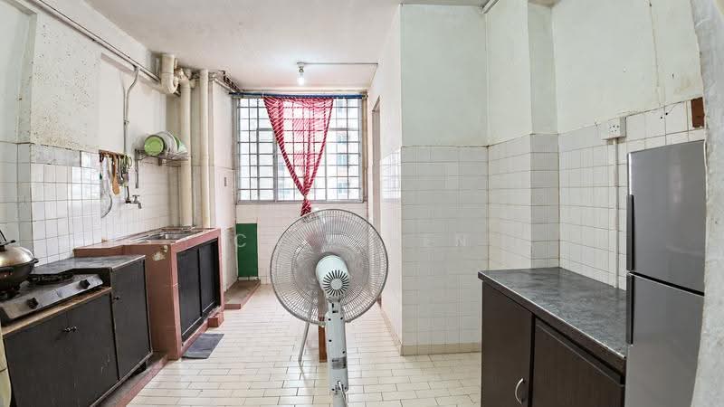 408 Tampines Street 41, 408 Tampines Street 41, Pasir Ris / Tampines, 2 Bedrooms, 732 sqft, HDB Flat For Sale, by CAI SHEN, 500268377 - Kitchen - PropertyGuru.com.sg