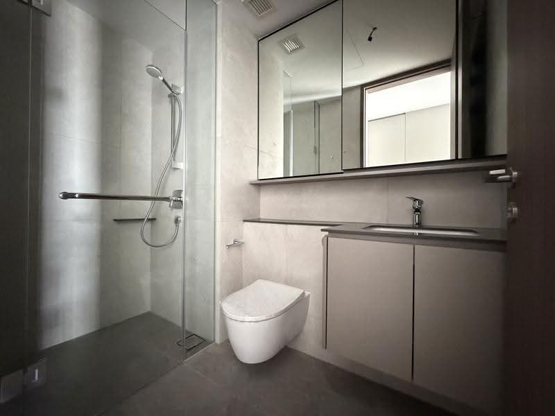 Norwood Grand, 8 Champions Way, Admiralty / Woodlands, 2 Bedrooms, 710 sqft, Condominium For Rent, by Swan ., 500268378 - Bathroom - PropertyGuru.com.sg