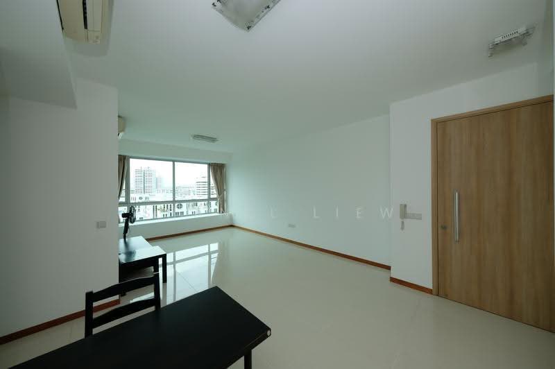 Caspian, 54 Lakeside Drive, Boon Lay / Jurong / Tuas, 3 Bedrooms, 1,001 sqft, Condominium For Sale, by Shanel Liew, 500268405 - Living Room - PropertyGuru.com.sg