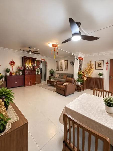 163 Bukit Batok Street 11, 163 Bukit Batok Street 11, Dairy Farm / Bukit Panjang / Choa Chu Kang, 3 Bedrooms, 1,119 sqft, HDB Flat For Sale, by Tyler Lee, 500268407 - Living Room - PropertyGuru.com.sg