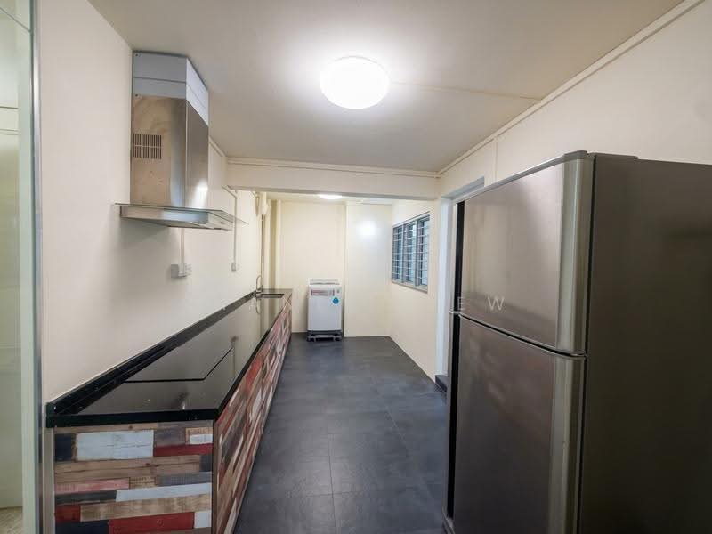 532 Jurong West Street 52, 532 Jurong West Street 52, Boon Lay / Jurong / Tuas, 3 Bedrooms, 1,270 sqft, HDB Flat For Sale, by Shanel Liew, 500268416 - Kitchen - PropertyGuru.com.sg