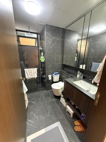Kopar At Newton, 4 Makeway Avenue, Orchard / River Valley, 3 Bedrooms, 1,098 sqft, Condominium For Sale, by Tiffany Sheng, 500268417 - Bathroom - PropertyGuru.com.sg