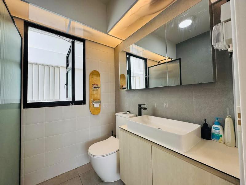 110A Bidadari Park Drive, 110A Bidadari Park Drive, Macpherson / Potong Pasir, 3 Bedrooms, 1,001 sqft, HDB Flat For Sale, by Nicole Lin, 500268427 - Master Bathroom - PropertyGuru.com.sg
